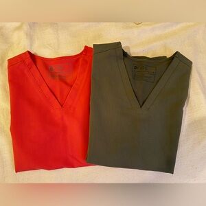 FIGS Auburn and Moss Green Casma 3 Pocket Scrub Tops